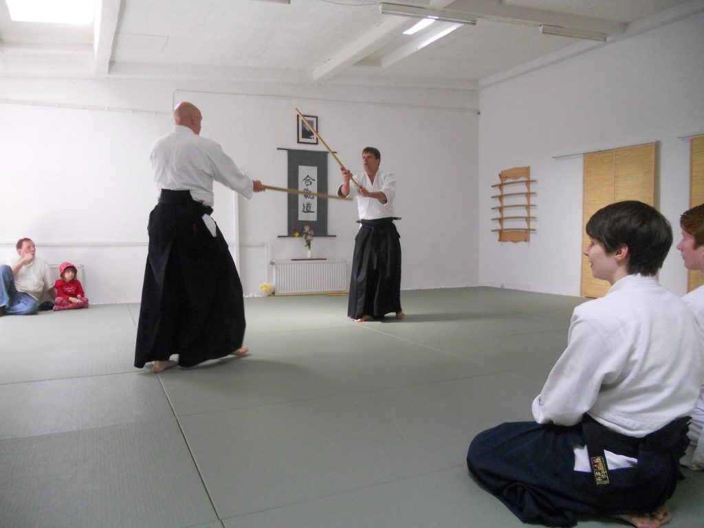 Aikido Training mit Stock Jojutsu